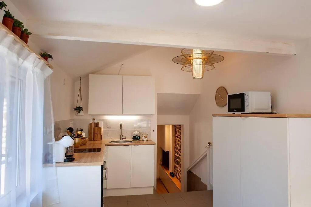 Fougères Le Cocoon - Appartement Dans Maison Du Xviieme Siecle דירה